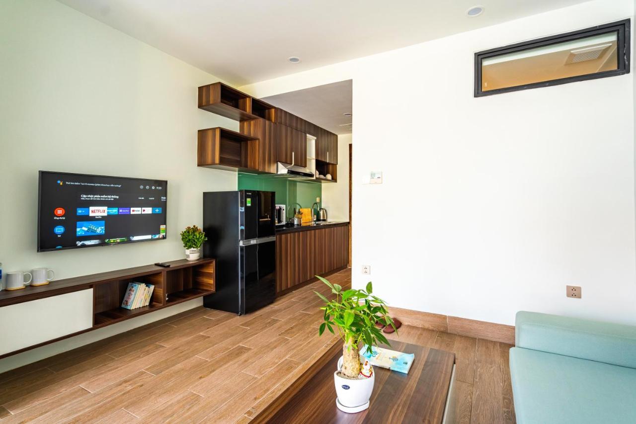 Sea Breeze Condotel Danang Экстерьер фото