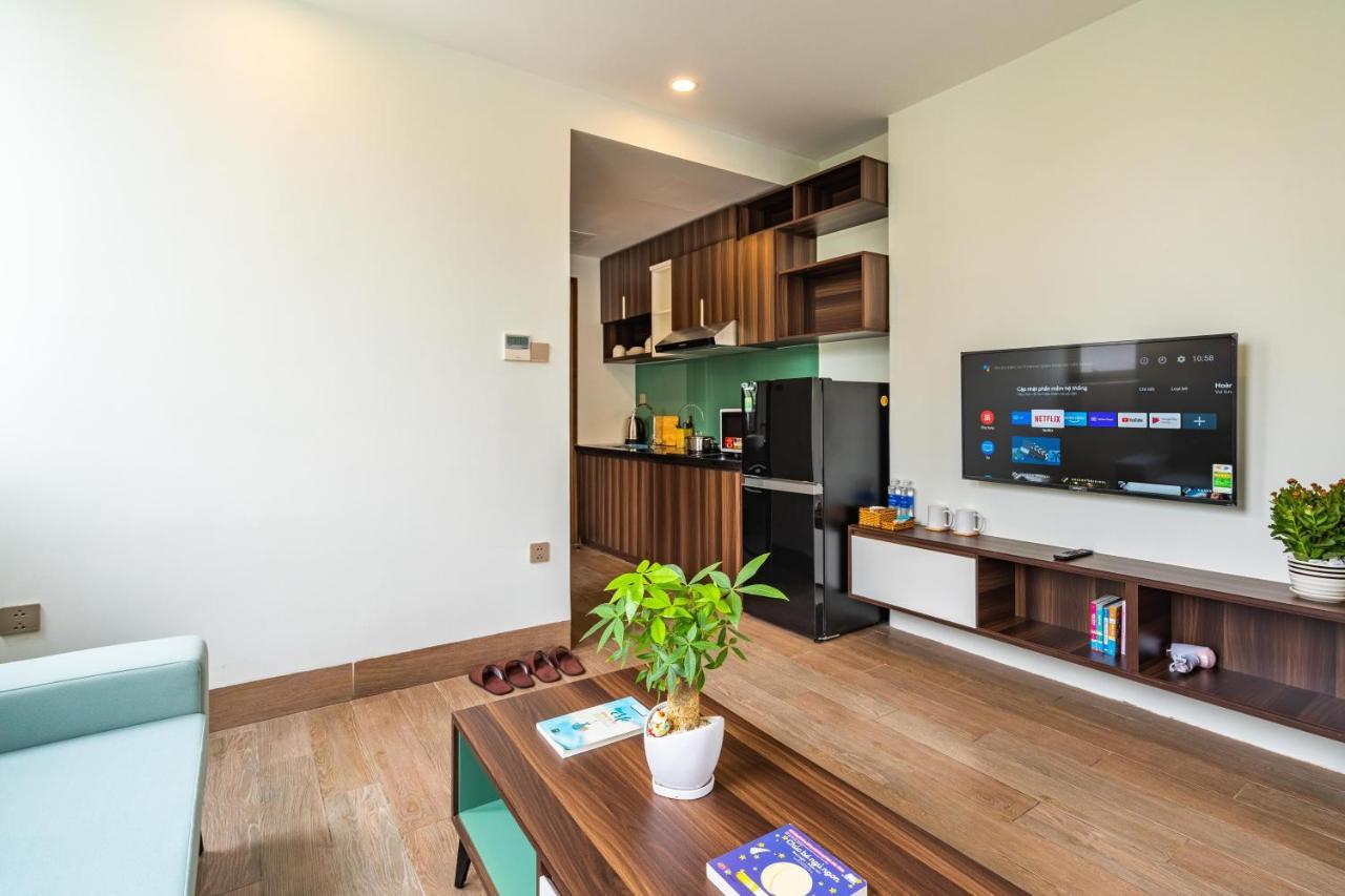 Sea Breeze Condotel Danang Экстерьер фото