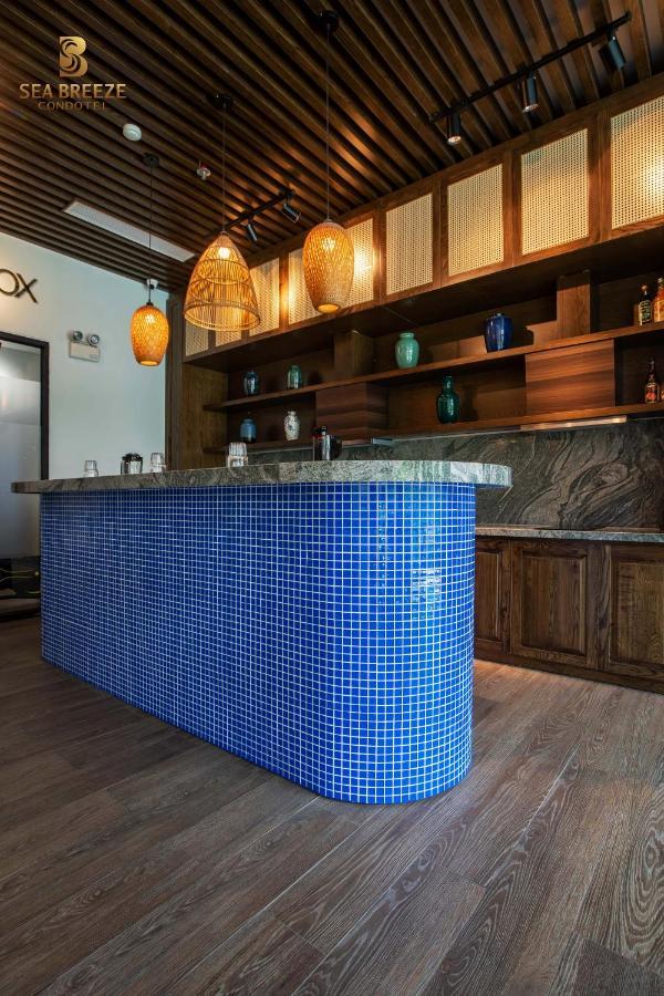 Sea Breeze Condotel Danang Экстерьер фото